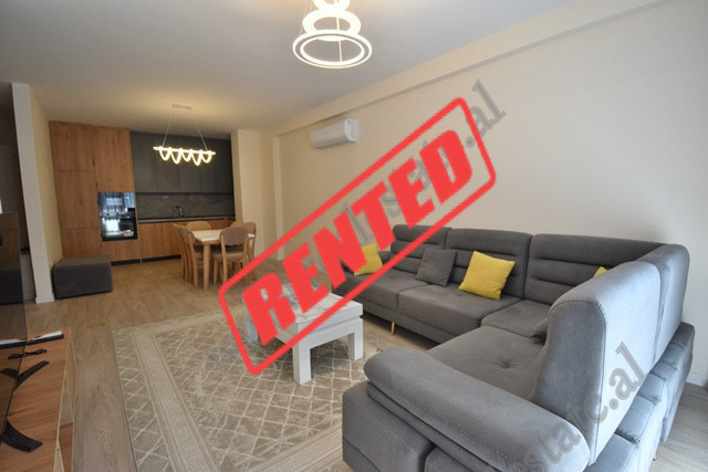 Apartament modern 2+1 me verande me qira tek Liqeni i Thate shume prane Liqenit Artificial dhe Parku